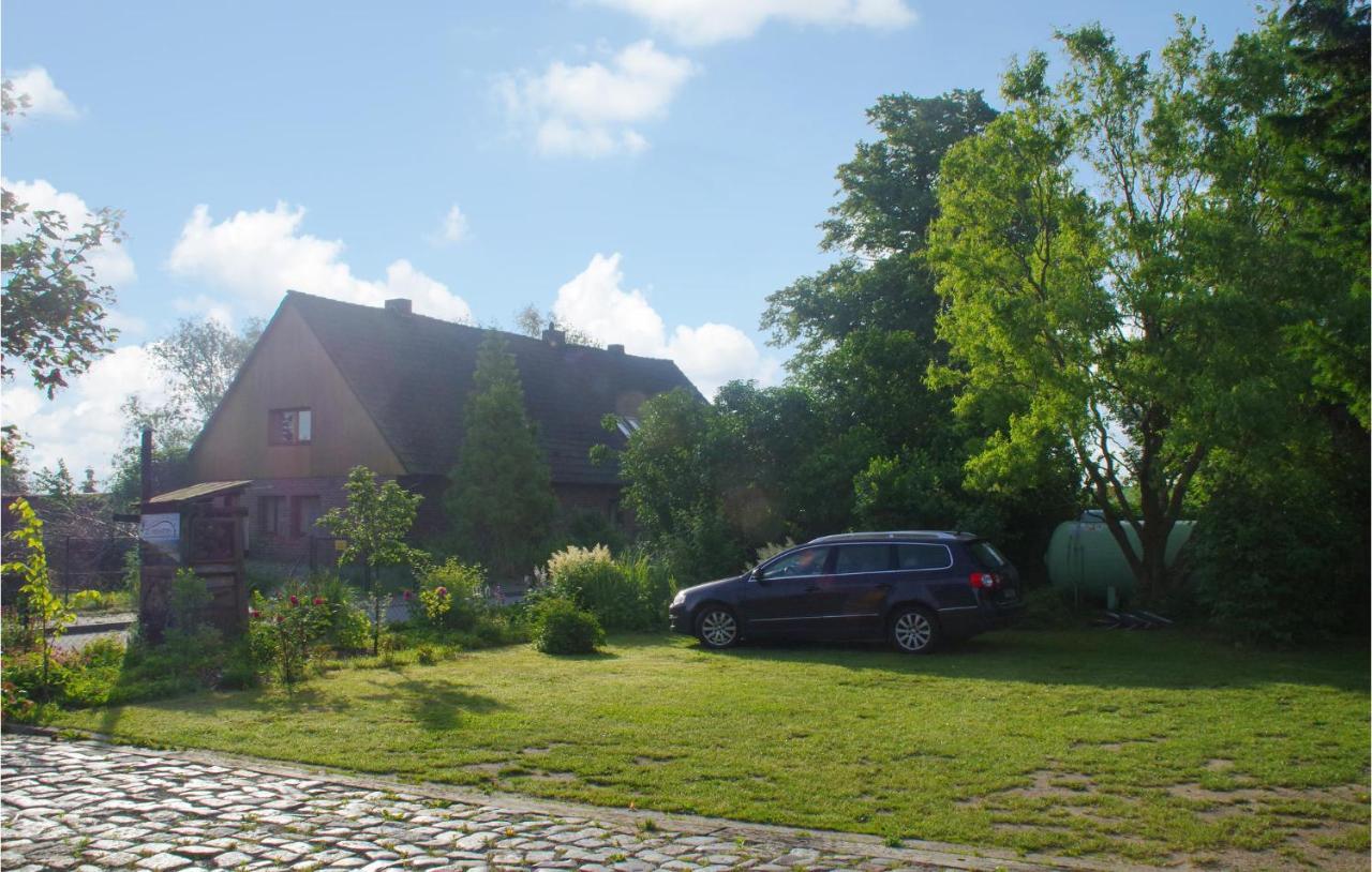 Lovely Home In Am Salzhaff With Kitchen Pepelow Exteriör bild