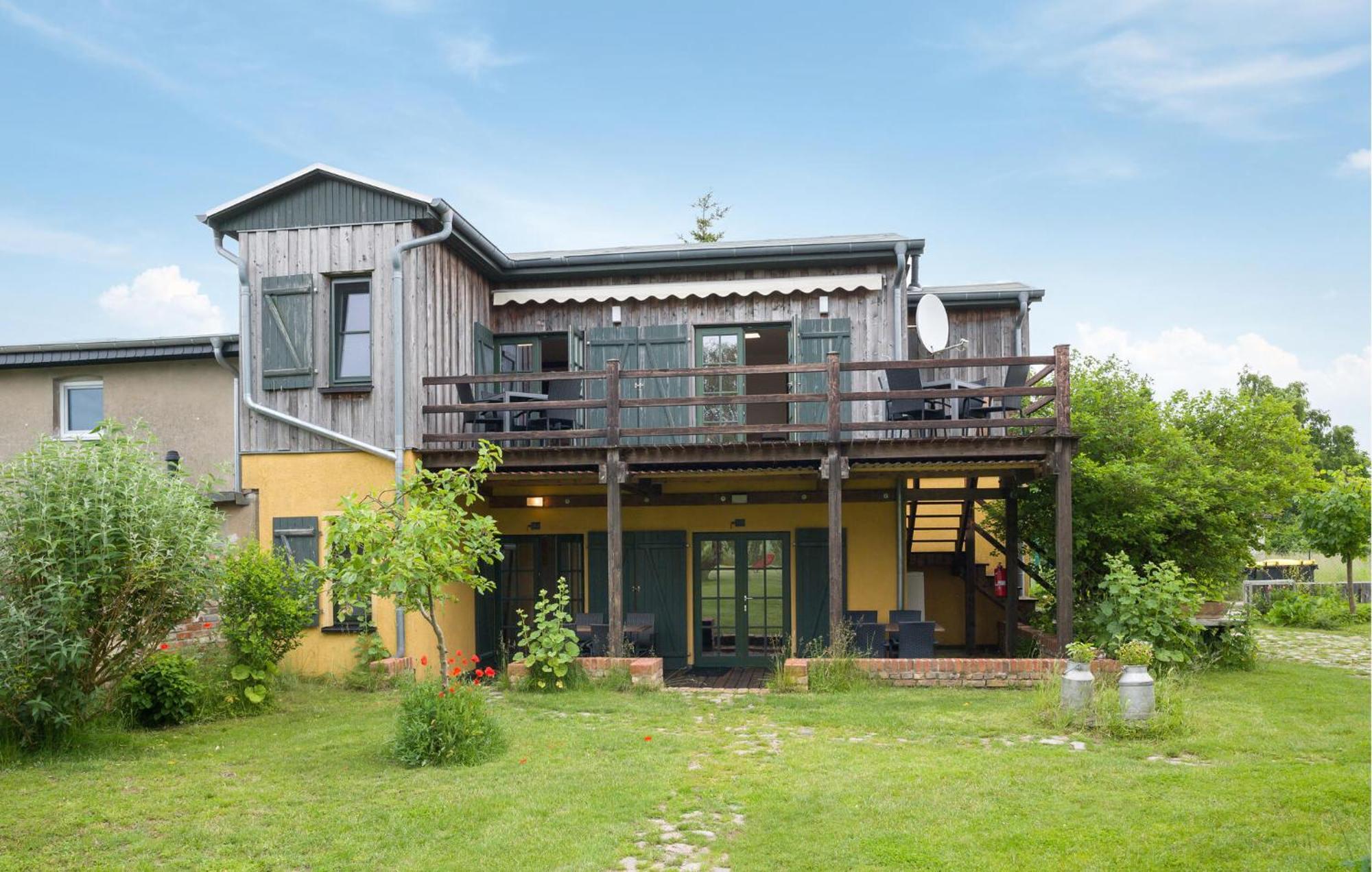 Lovely Home In Am Salzhaff With Kitchen Pepelow Exteriör bild